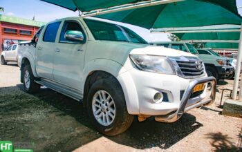 TOYOTA HILUX DOUBLE CAB