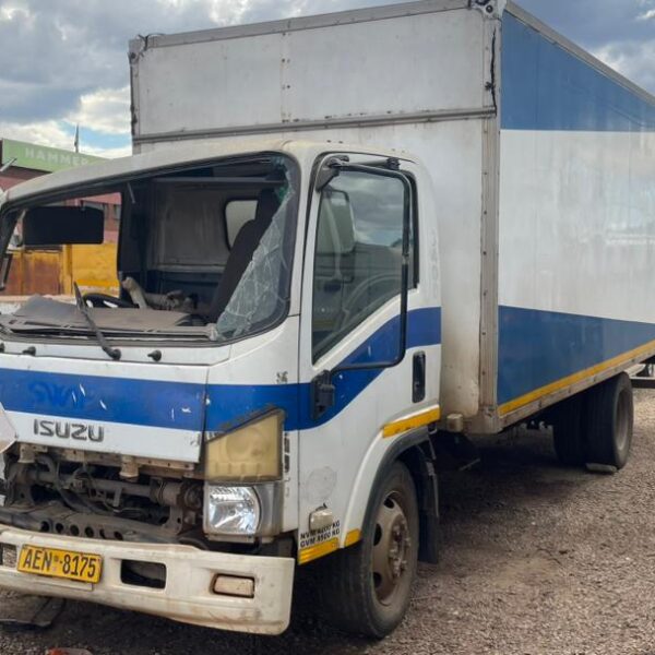 ISUZU NQR BOXED TRUCK
