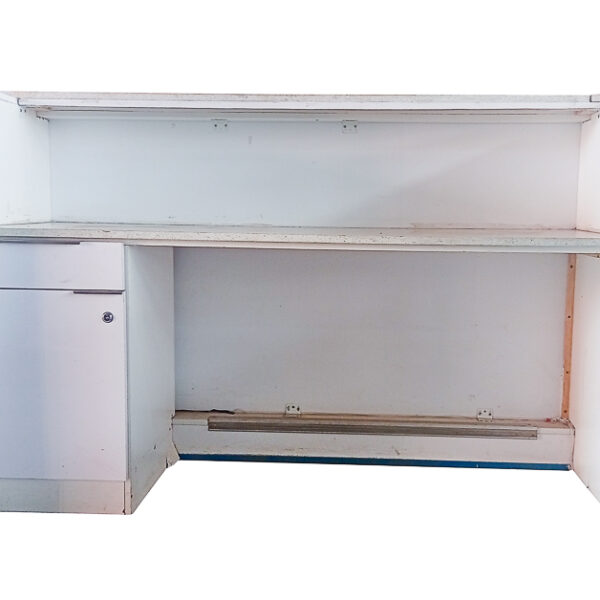 RECEPTION COUNTER