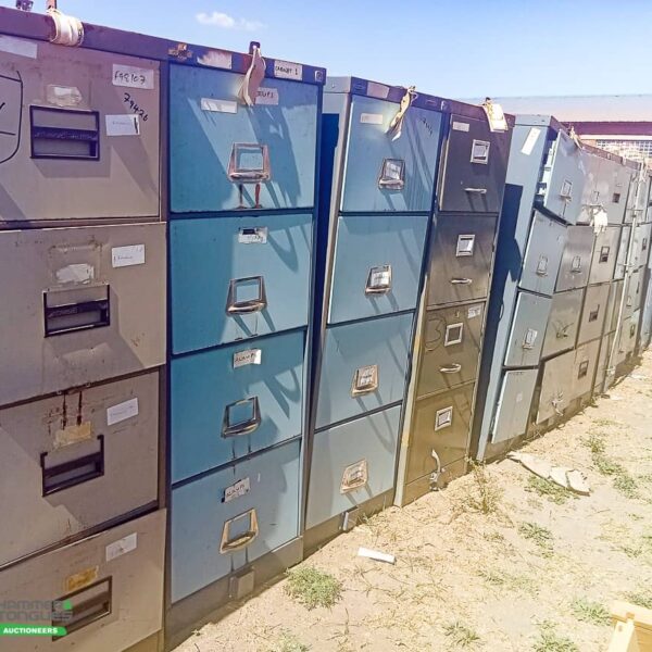 METAL FILING CABINET