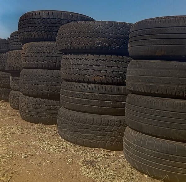PRE -OWNED TYRES