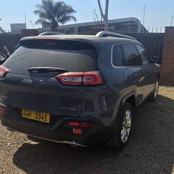 JEEP CHEROKEE