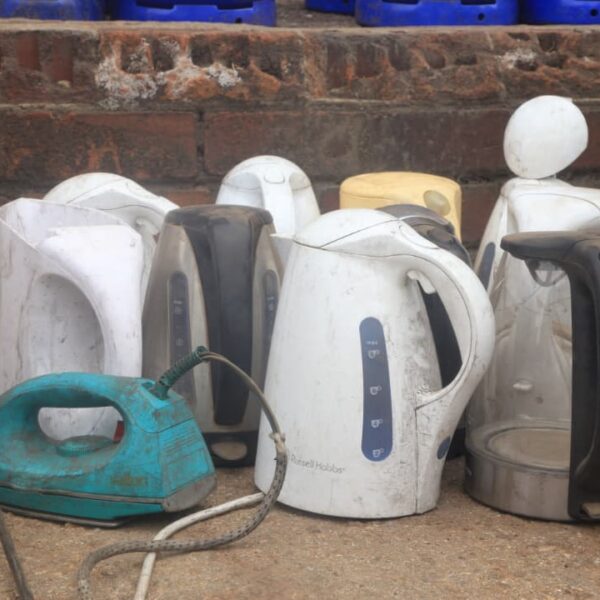 PRE-OWNED ELECTRIC JUGS