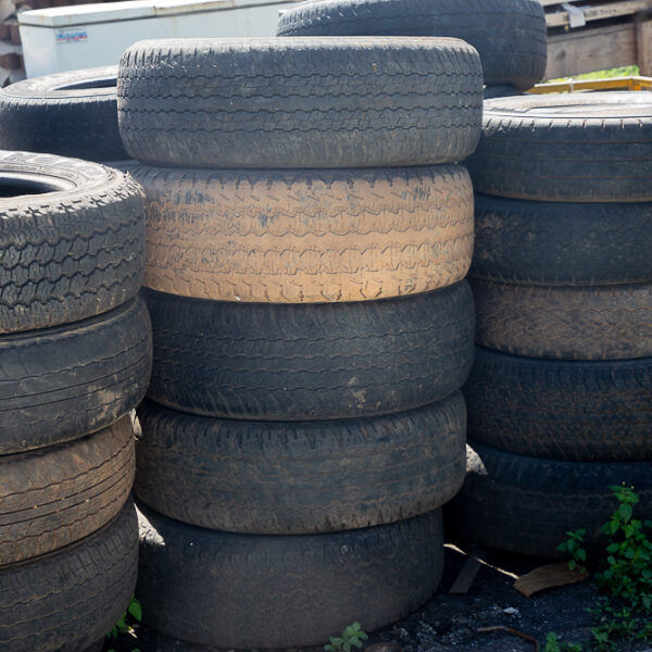 PRE-OWNED TYRES